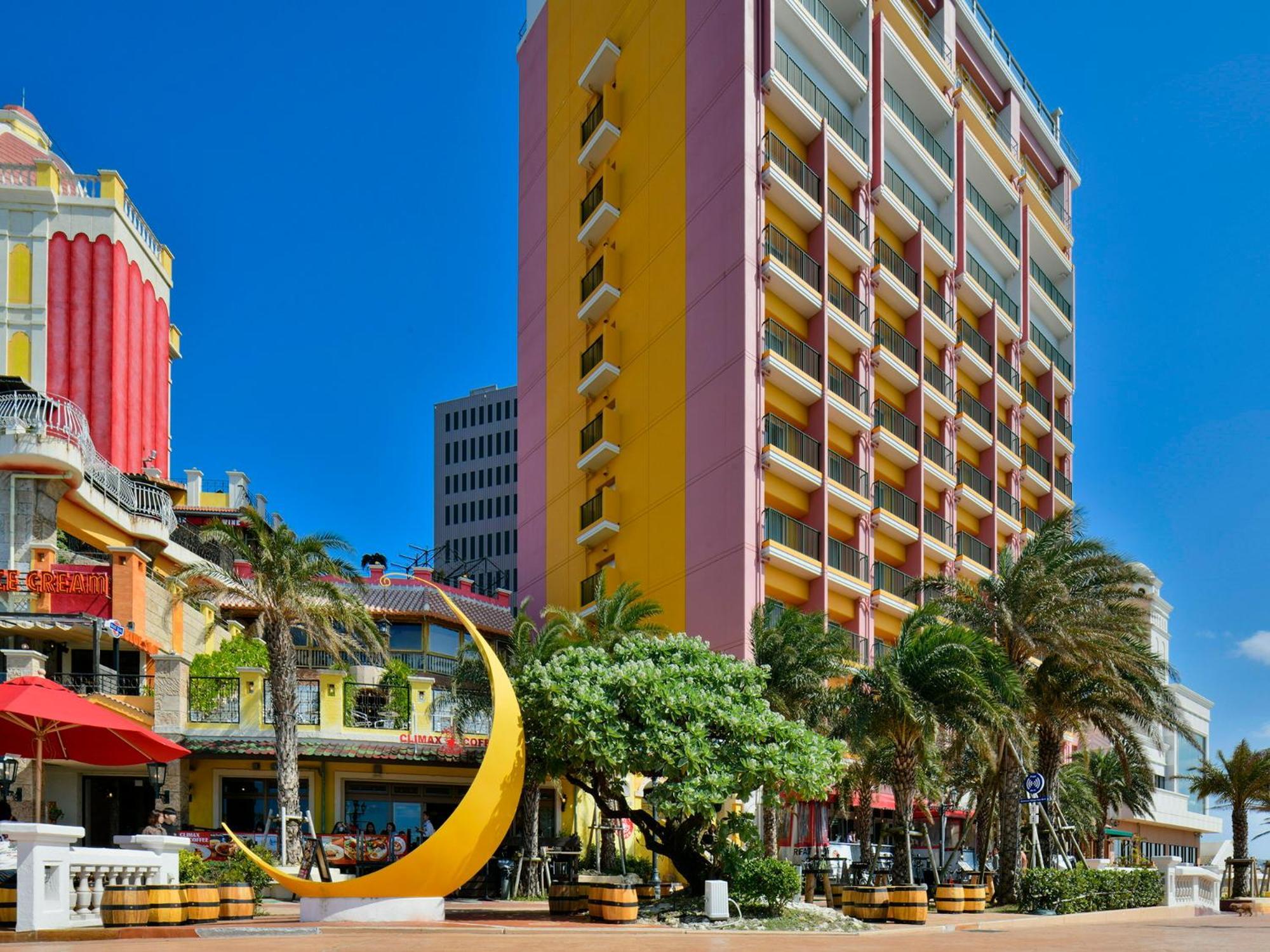 Vessel Hotel Campana Okinawa Чатан Екстериор снимка